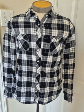 Weatherproof Black & White Plaid Button-Down Shirt